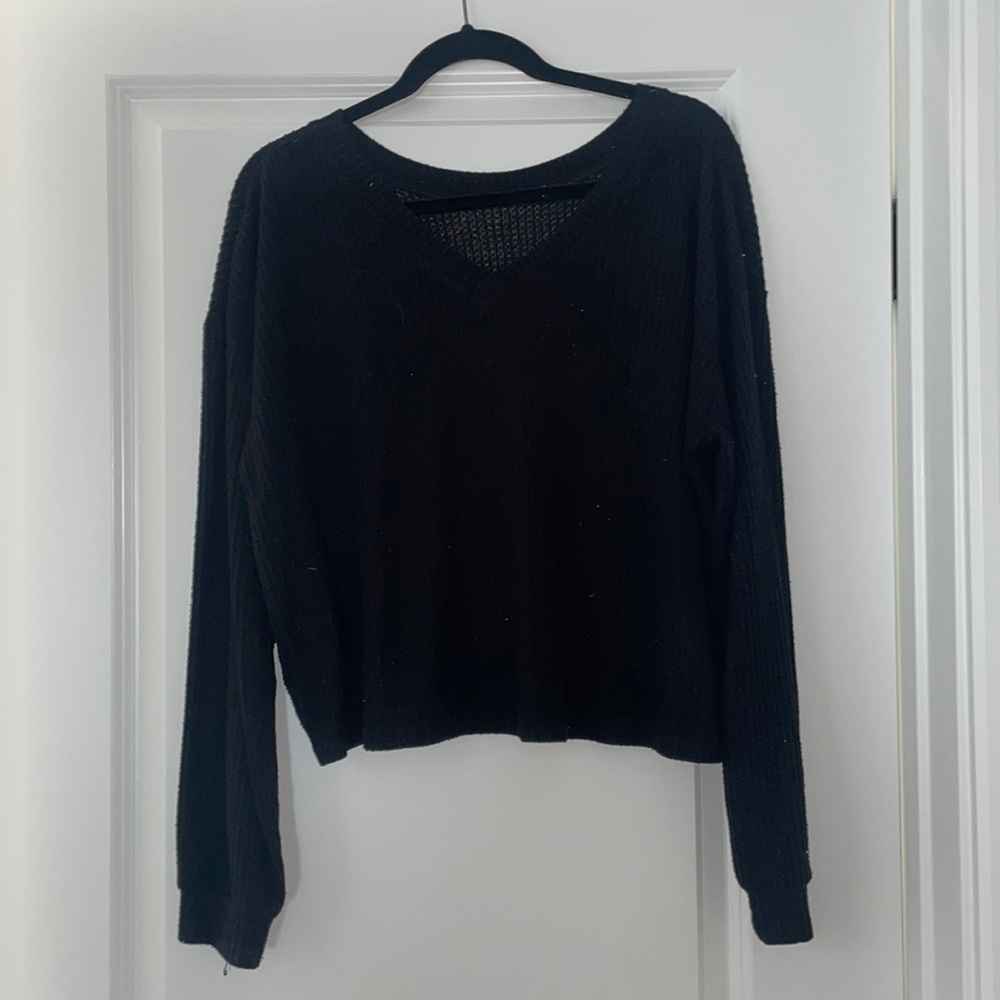 Aeropostale v neck sweater